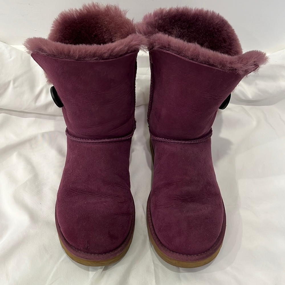 UGG Bailey Button Boot Purple Size 7